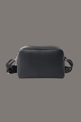 Kadın Ck Ultralight Çapraz Çanta - Siyah - Calvin Klein