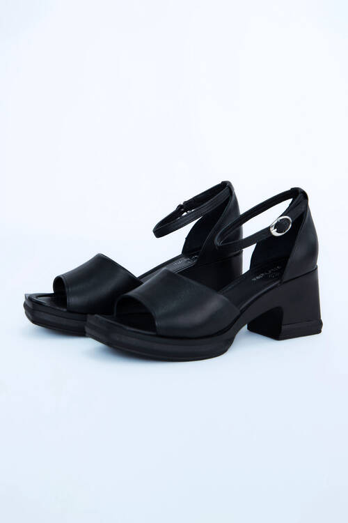 Kadın Topuklu Ayakkabı Z395001-Siyah