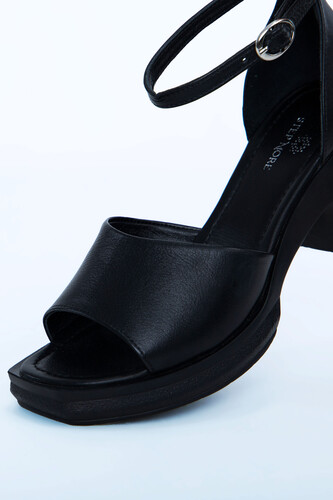 Kadın Topuklu Ayakkabı Z395001-Siyah - Thumbnail
